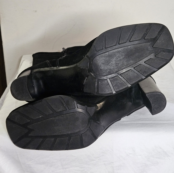 Stuart Weitzman calf boots black suede - Picture 5 of 15